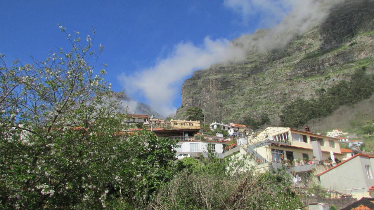 Valley Of Nuns Holiday Apartments Curral Das Freiras Екстер'єр фото
