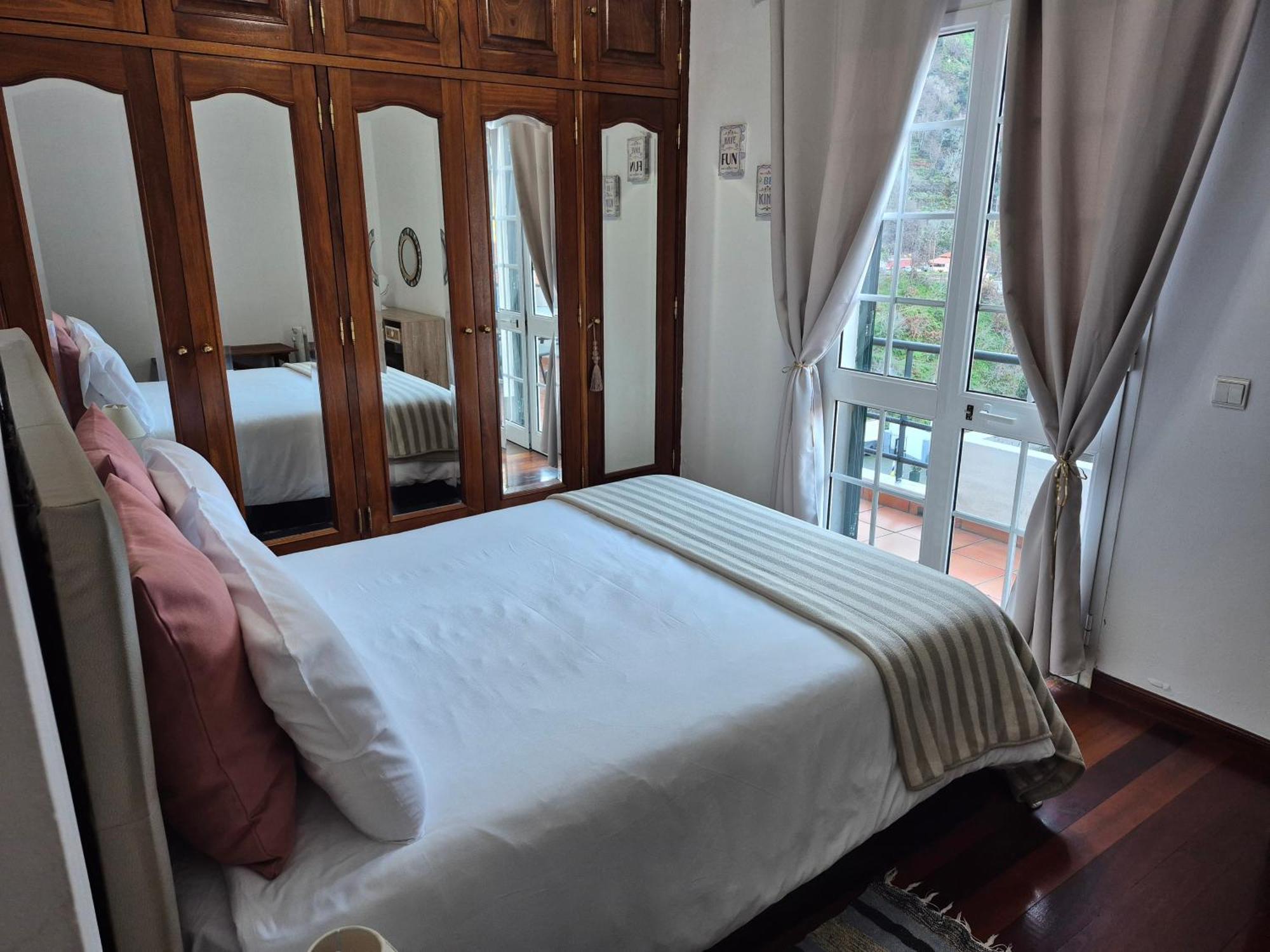 Valley Of Nuns Holiday Apartments Curral Das Freiras Екстер'єр фото